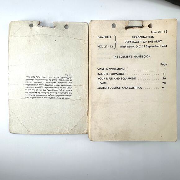 1964 U.S. Army Soldier’s Handbook AG-344 Cap & Winged Propeller Pin Set - Picture 4 of 10